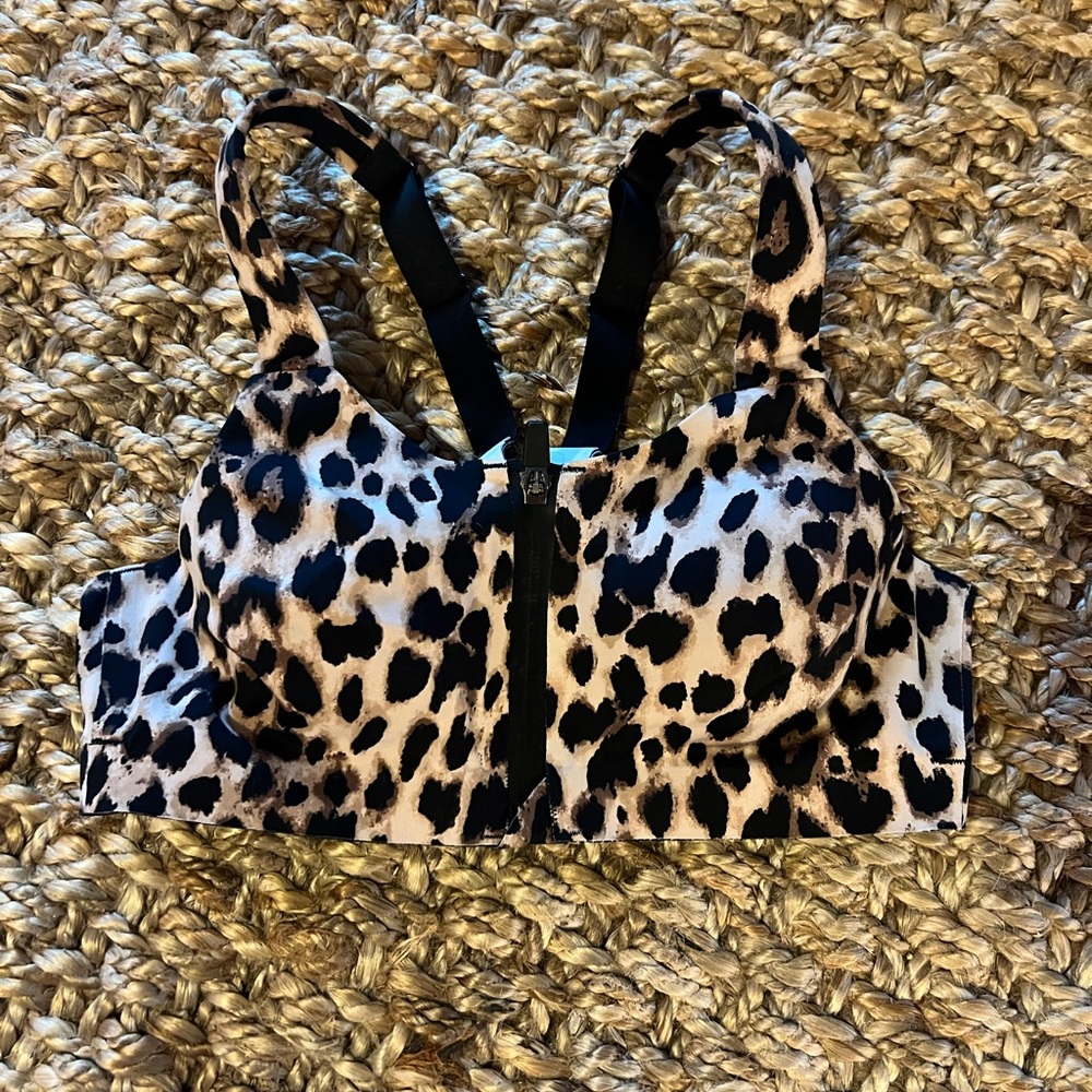 Victoria Secret sports bra